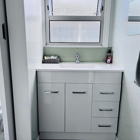Brooklyne Motel Sanson Екстер'єр фото
