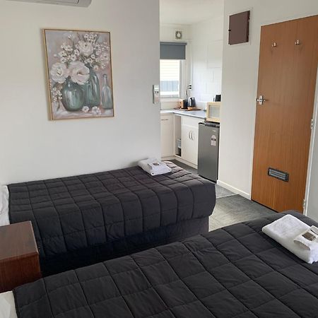 Brooklyne Motel Sanson Екстер'єр фото