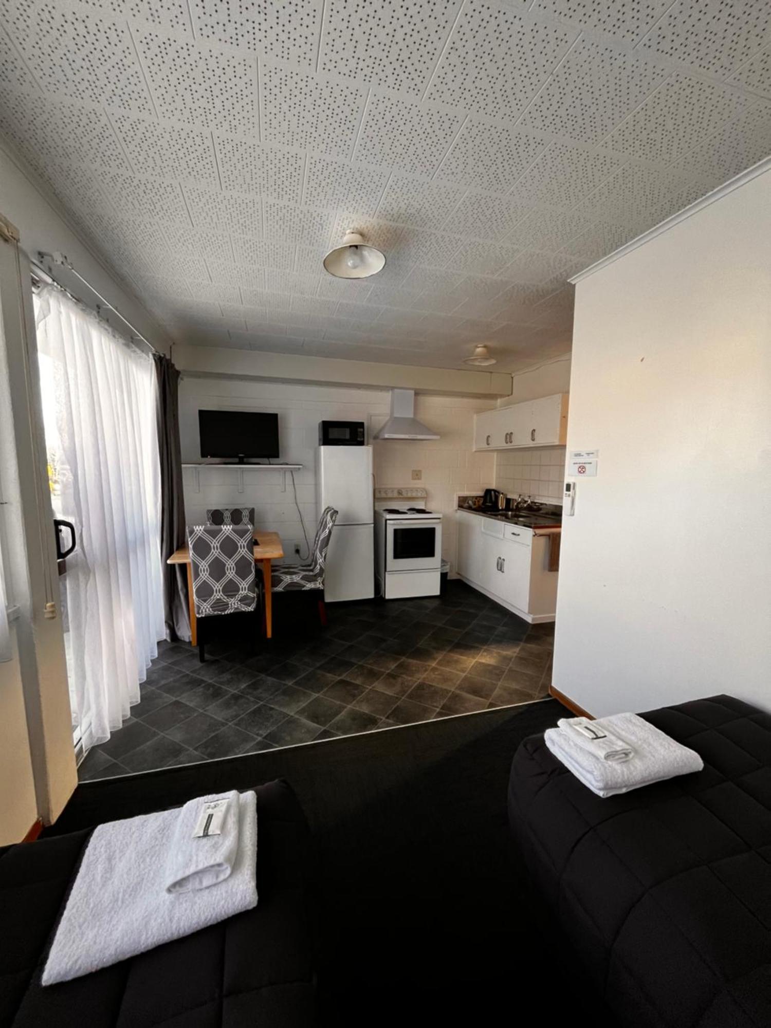 Brooklyne Motel Sanson Екстер'єр фото