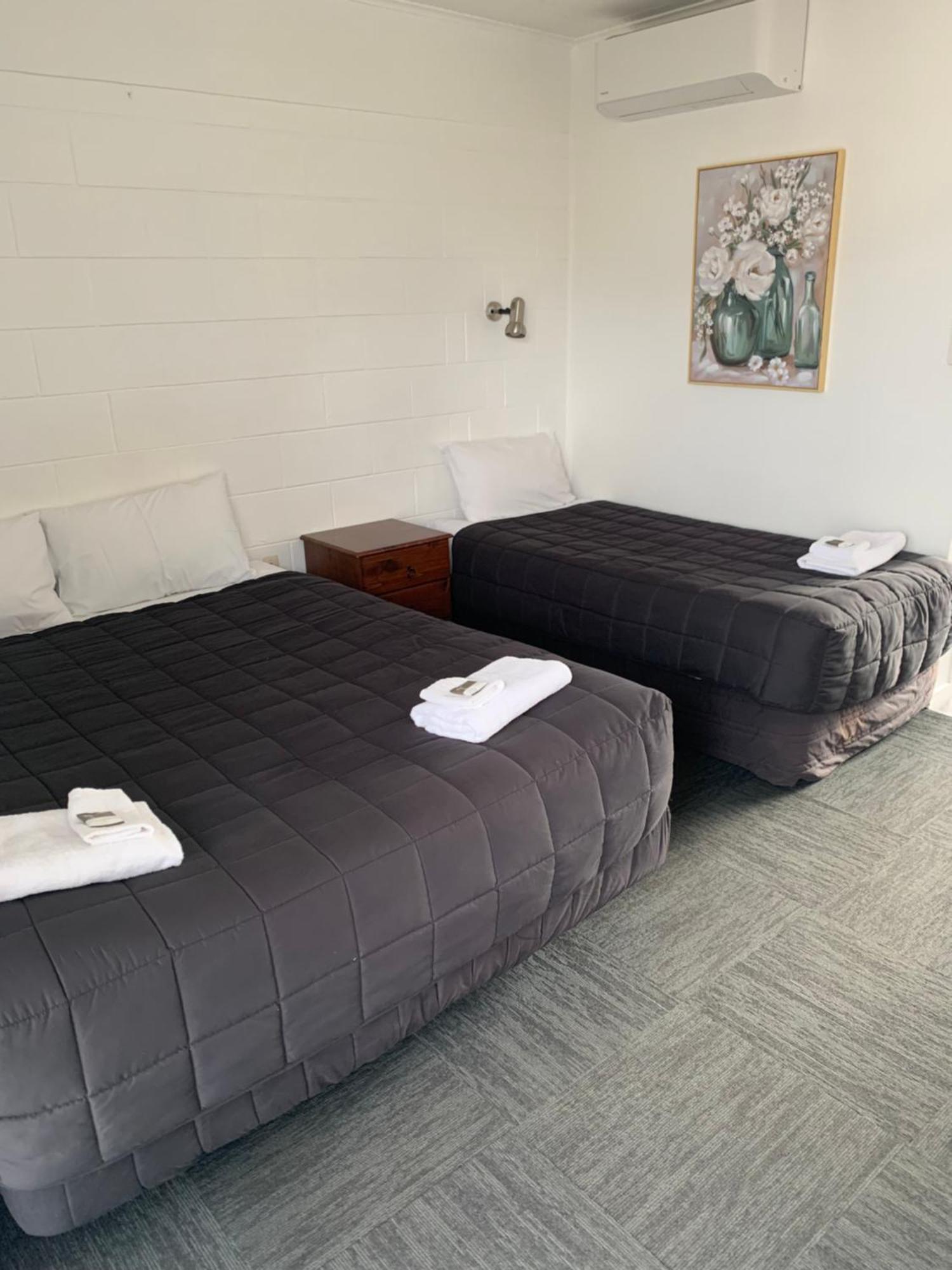 Brooklyne Motel Sanson Екстер'єр фото